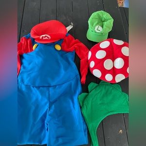 Halloween Mario Brothers Lot